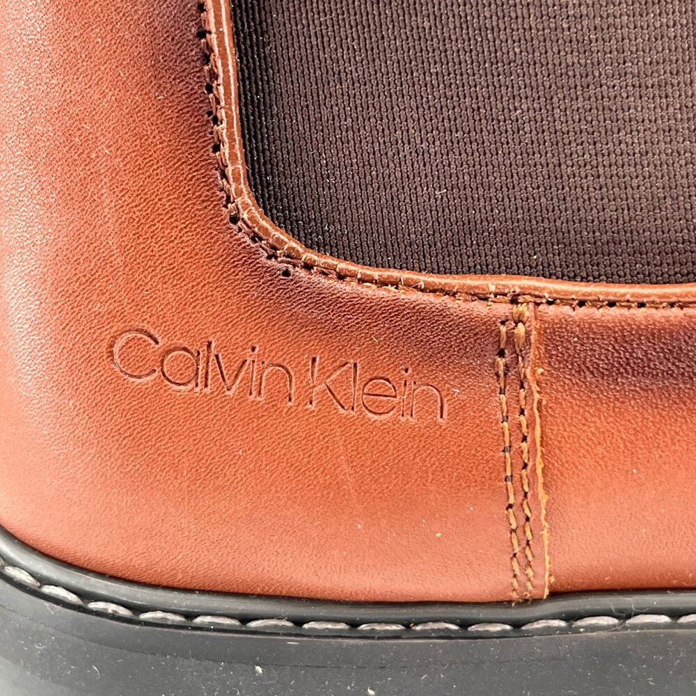 Calvin Klein Fenwick Chelsea Boots Size 7.5 Brown Leather Pull-On Round Toe - Picture 8 of 15